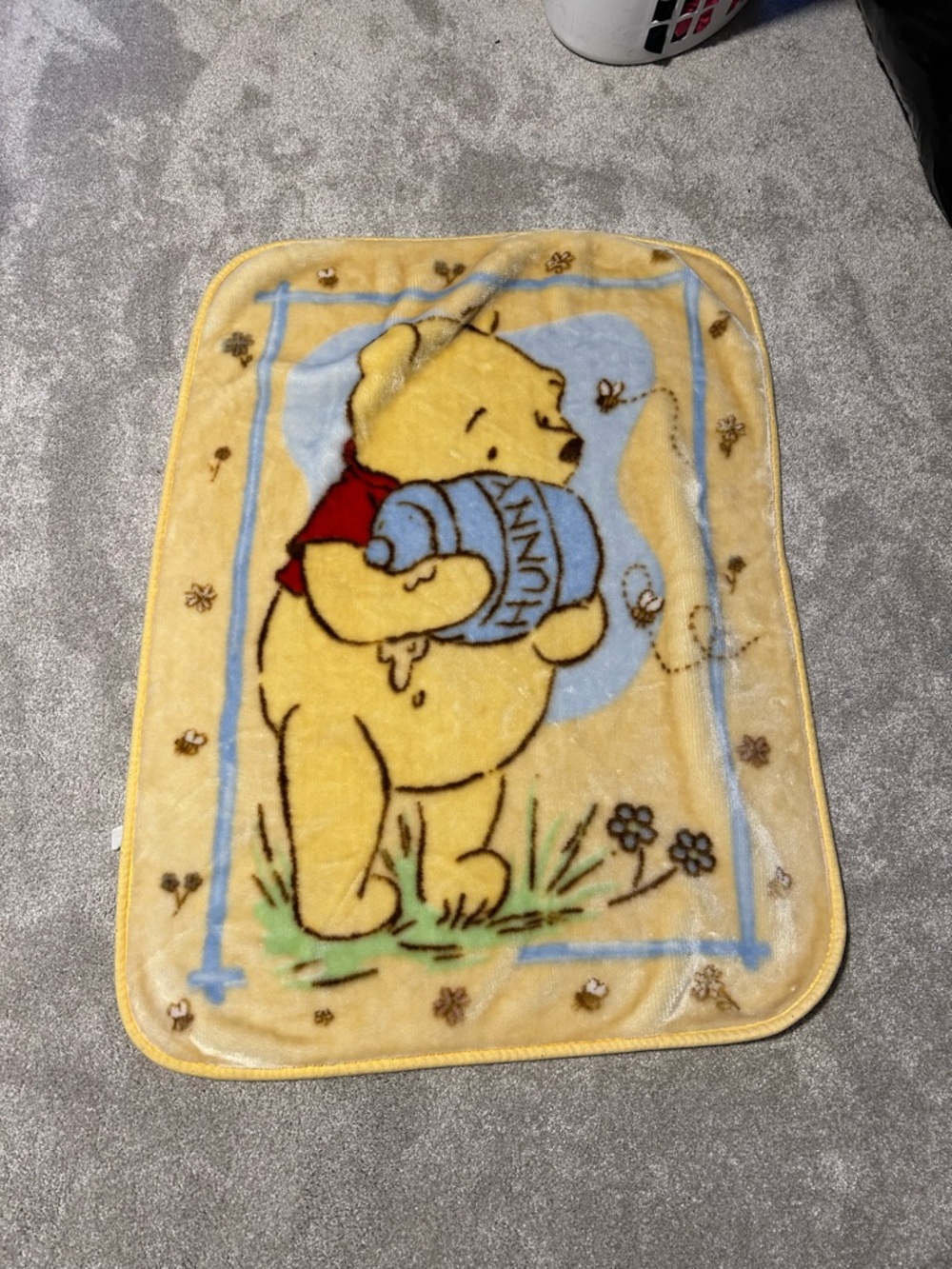 Disney Vintage Plush Winnie The Pooh  Blanket Fleece Yellow Honey Bear Nursery